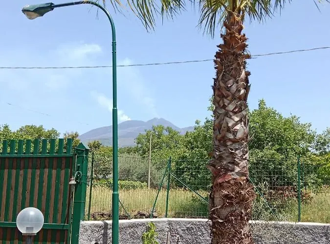 Semesterbostad Risveglio Sull'etna